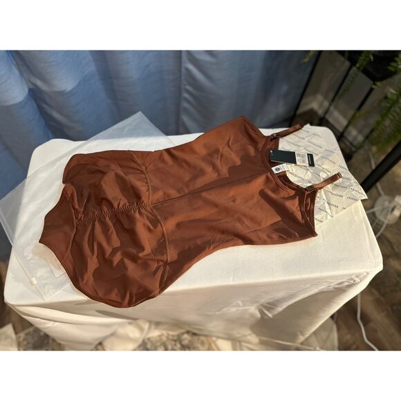 Shapewear Bodysuit || Cami || Tummy Control || Sculpting - Picture 2 of 10